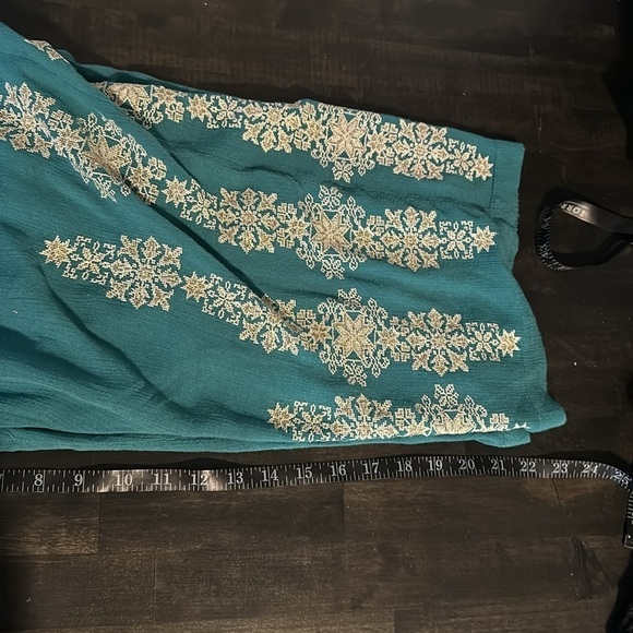 Sundance Teal Wide Leg Crop Embroidered Boho Pants Size Small - Picture 11 of 11